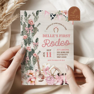 Rustik Trä Rosa Flicka Första Rodeo Inbjudningar