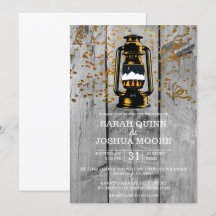 Rustik Träbryllup med Väderbitet Trä