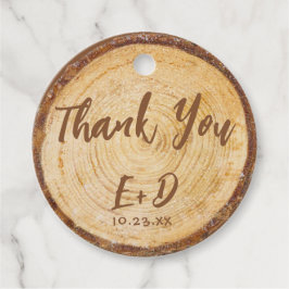 Rustik trädskiva tackkort brunt manus gåvor etiketter