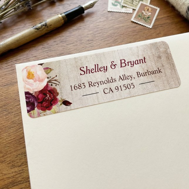 Rustik trästruktur Look Burgunder Rosa Blomma Returadress Etikett (Skapare uppladdad)