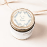 Rustik Vintage Blommigt Ram Bröllop Runt Klistermärke<br><div class="desc">Elegant blommigt konturteckning bröllop dekal med en dammig blå vintage av botaniska andedräkter av botaniska färgader.</div>