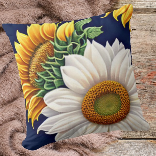Rustik Vintage Fet Blommigt Solros Kudde (Skapare uppladdad)