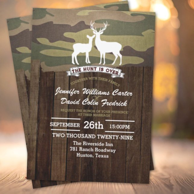 Rustik Western Hunt är över Camouflage Bröllop Inbjudningar (Rustic Western The Hunt Is Over Camouflage deer Wedding Invitation)
