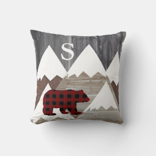 Rustika Björn Monogram med Snöiga Berg i Buffalo R Kudde