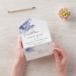 rustika dammiga blå rosor och andra blommor