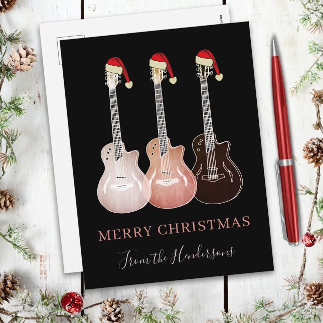 Rustika gitarrer god jul Personlig Helg Vykort (Personalized Guitars wearing Santa hats  christmas budget holiday greetings postcard)
