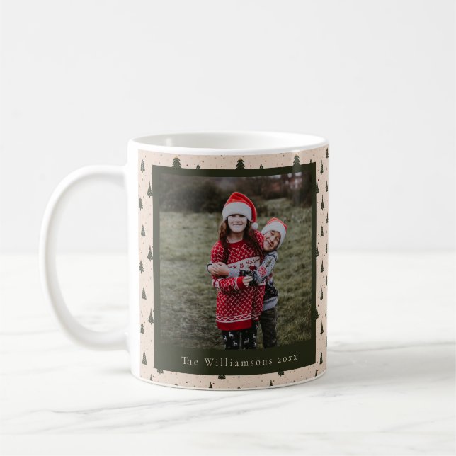 Rustika Gröna Julgranar Anpassat Namn Foto  Kaffemugg (Vänster)