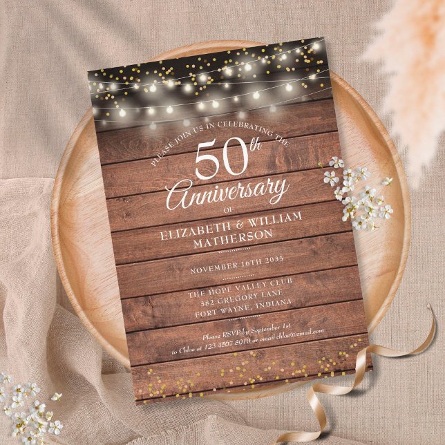Rustika lampor med guldsträng för 50-årsjubileum inbjudningar (Rustic 50th Wedding Anniversary Gold String Lights Invitation)