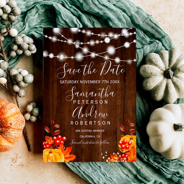 Rustika ljus med pumpa och snöre - spara datum meddelande vykort (Rustic wood pumpkin string lights save the date announcement postcard)