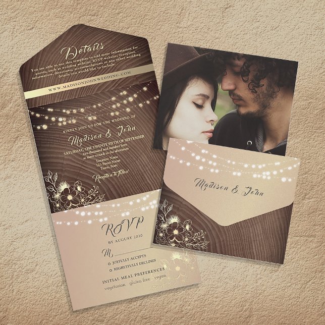 Rustika Ljuskedjor i Trä för Bröllop (All in one: Invitation wedding details RSVP and the photo of the couple! All arranged as an envelope)