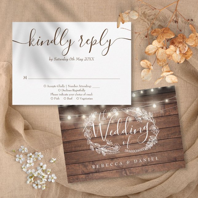 Rustika Ljuskedjor med Blommig Skrift OSA Kort (Rustic Wood String Lights Floral Script RSVP Card)