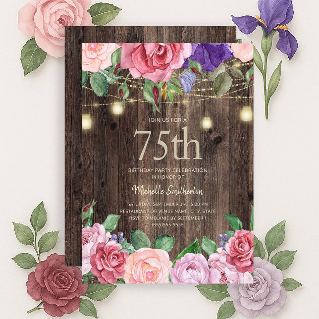 Rustika Rosa Lila Blommor Strängljus 75-årsfirande Inbjudningar (Pink and purple watercolor floral and string lights on rustic wood 75th birthday invitation)