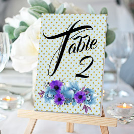 Rustika rosor bröllopssvit duschfest bordsnummer