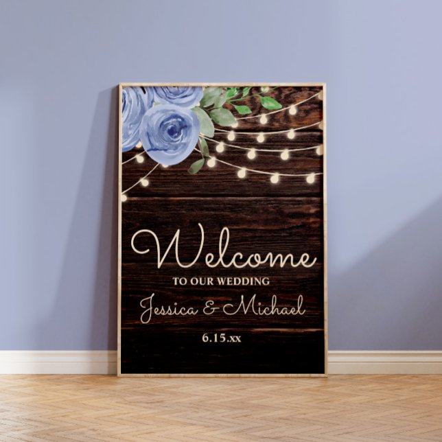 Rustika Strängljus Blå Blommig Bröllop Välkommen Poster (Rustic wood and dusty blue watercolor floral and string lights wedding Welcome sign)