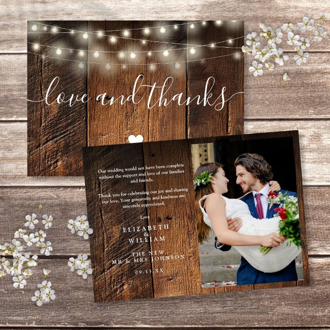 Rustika Trästrängljus Bröllopsfoto Tack Kort (Rustic Wood String Lights Wedding Photo Thank You Card)