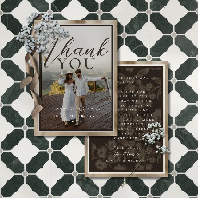 Rustikt Brunt Botaniskt Mönster Foto Bröllop Tack Kort (Thank your guests for celebrating your big day with this Rustic Brown Photo Thank You Card!)