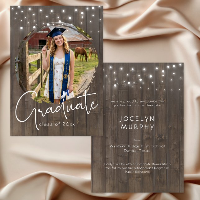 Rustikt trähus-fotografi för examensannonsering inbjudningar (Rustic Barn Wood Photo Graduation Announcement)