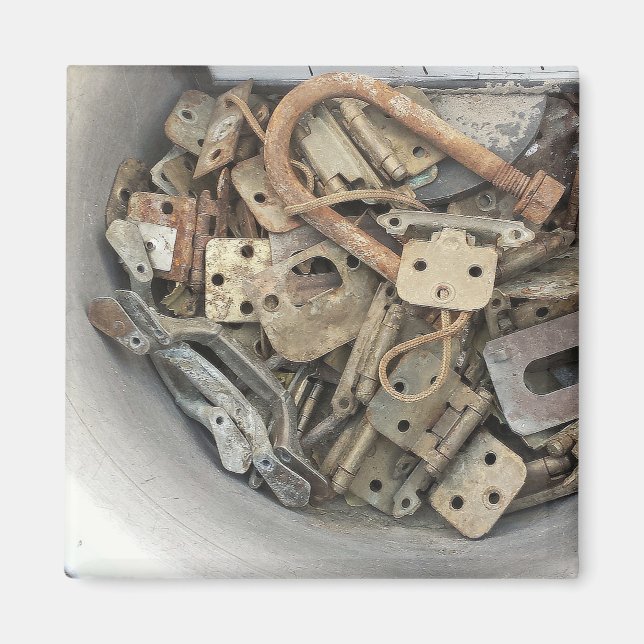 Rusting Away Magnet (Framsidan)
