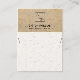 RUSTISK TERRACOTTA STRUKTUR LOGOTYP NECKLACE VISNI VISITKORT