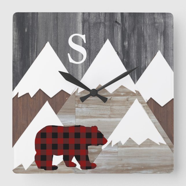 Rustiska snöberg Buffalo Check Bear Monogram Fyrkantig Klocka (Framsida)