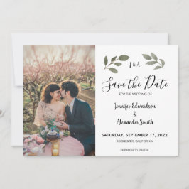 Rustiskt botaniskt monogram foto Spara datum Inbjudningar