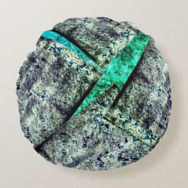 Rustiskt kolsmutsigt oorganiserat lagrar på stenbr rund kudde