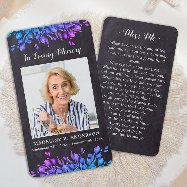 Rustiskt överhoppat minneskort för begravd minnesm visitkort (Skapare uppladdad)