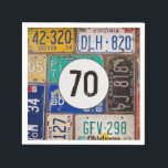 Rusty License Plate 70th Birthday Napkins Pappersservett<br><div class="desc">Gamla rostiga registreringsskyltsamlingar i 70:e födelsedagsfesten. Ålder kan ändras.</div>