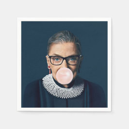 Ruth Bader Ginsburg blåser rosa bubbelgum Pappersservett
