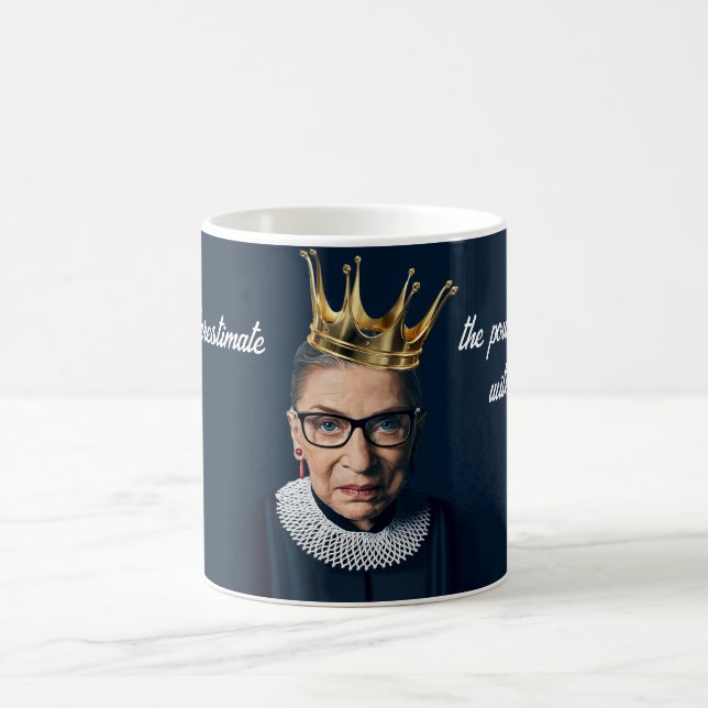 Ruth Bader Ginsburg Guld Krona Kaffemugg (Center)