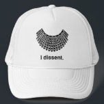 Ruth Bader Ginsburg I avvisar RBG Collar Keps<br><div class="desc">Representerar nosorious RBG med en Ruth Bader Ginsburgs namnteckning- och "I dissent"-citattecken,  truckerkeps. Collar är handdragen för att lägga lite stollig till era framsteg för de mänskliga högerna.</div>