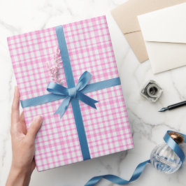 Rutig rosa flickig babyshower presentpapper