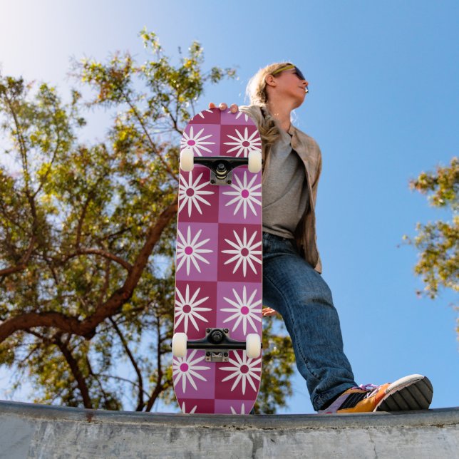 Rutiga prästkragar på röda och rosa rutor  mini skateboard bräda 18,5 cm (Utomhus 1)