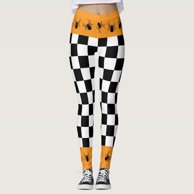 Rutiga svarta vita orange halloween spindlar leggings (Framsida)
