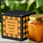 Rutigt karomönster - Orange och Svart - Klassisk Presentaskar<br><div class="desc">Klassisk orange och svart rutig presentförpackning. Text på båda sidor av lådan kan anpassas. Om du använder 'redigera design'-knappen/verktyget kan du även lägga till egna bilder/fotografier. Andra färgställningar finns tillgängliga.

Se kollektionen av alla lådstorlekar och buffalo-rutiga färger här:
https://www.zazzle.com/collections/boxes_product_promotional_gift_buffalo_check-119842043554925619</div>