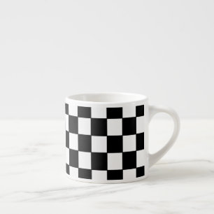 Rutigt klassikermönster för svart vit espressomugg
