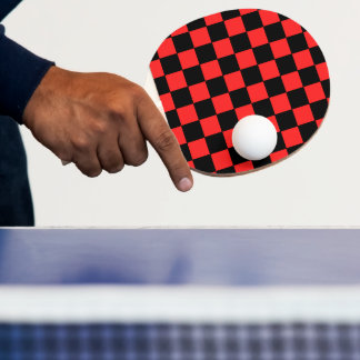 Rutigt rött och svart pingisracket