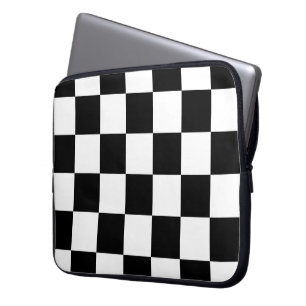 Rutigt svartvitt laptop sleeve