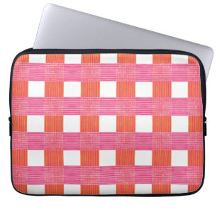 Rutigt vävt gingham i rosa och orange laptop fodral