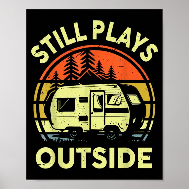 Rv Camng Family Still Plays Outside Funny One Happ Poster (Framsidan)