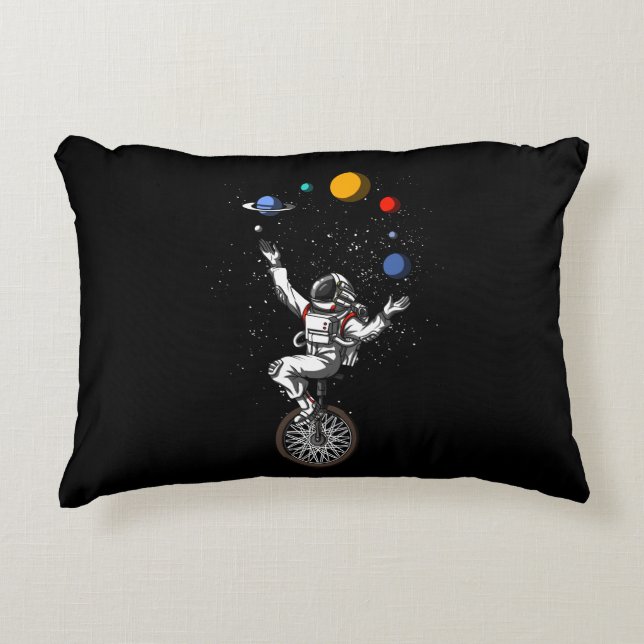 rymastronaut Juggling Planets Cosmic astronomy Prydnadskudde (Framsidan)
