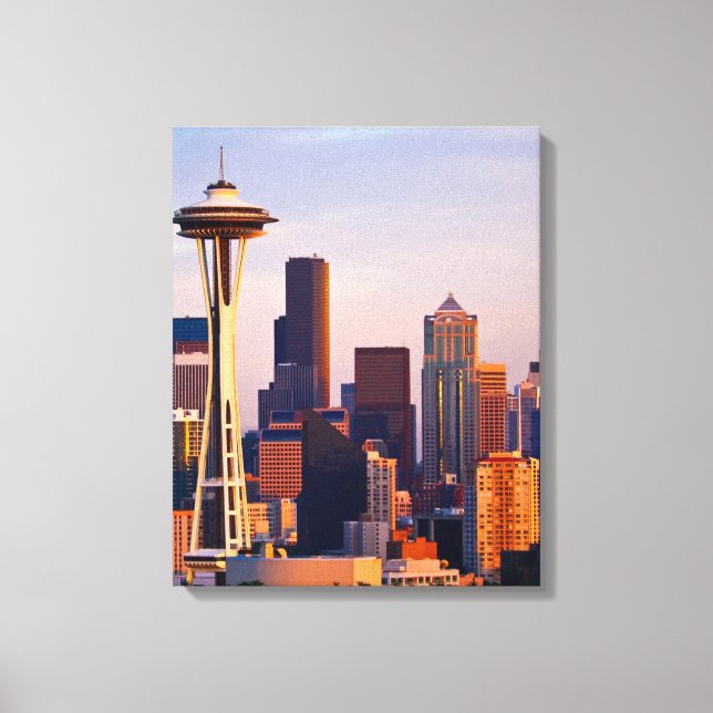 Rymden Nål är ett torn i skymningen i Seattle Canvastryck (Framsida)
