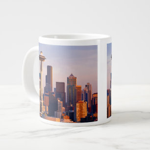 Rymden Nål är ett torn i skymningen i Seattle Jumbo Mugg