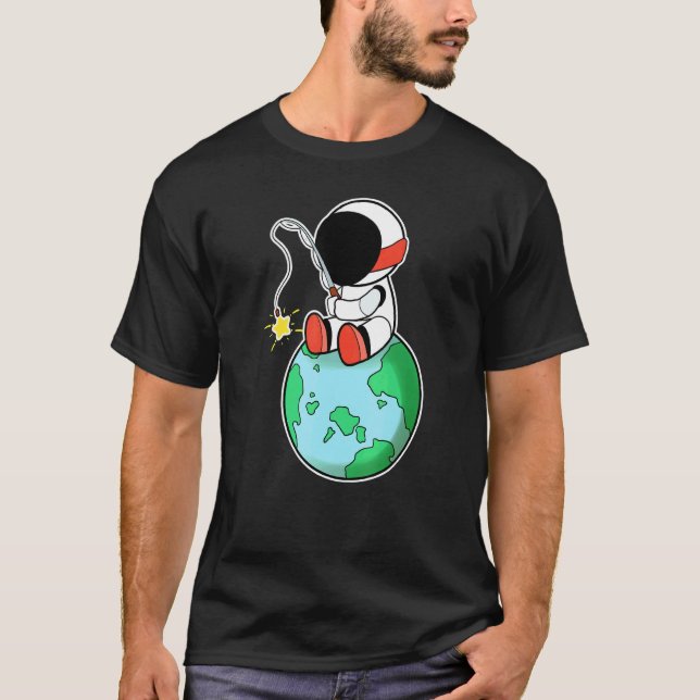 Rymdfarare Fiskar På Jorden T Shirt (Framsida)