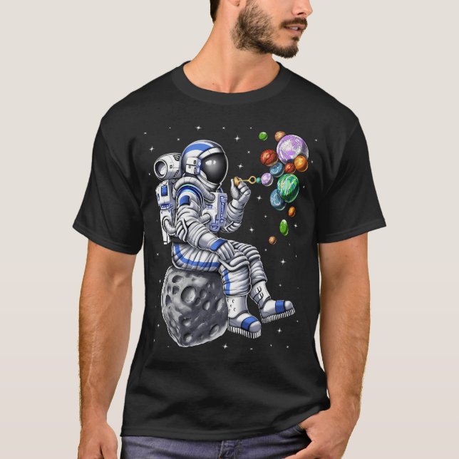 Rymdfarare som blåser bubblor t shirt (Framsida)