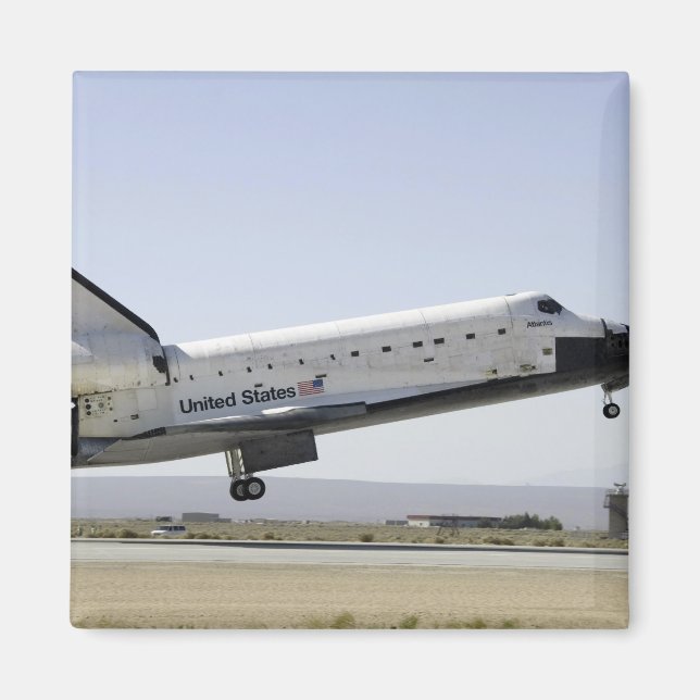 Rymdfärgens Atlantis förbereder för landning 2 Magnet (Framsidan)