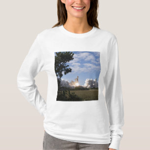 RymdfärjaAtlantis hissar av 18 Tee