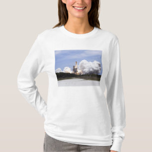 RymdfärjaAtlantis hissar av 27 T-shirt
