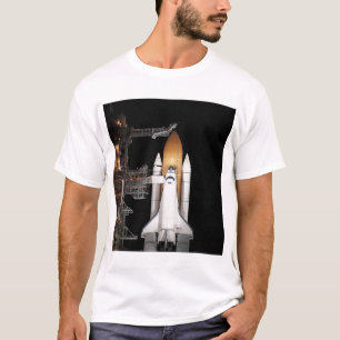 Rymdfärjan Atlantis sitter redo T-shirt