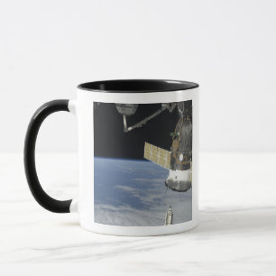 Rymdfärjasträvan, ett Soyuz rymdskepp Mugg